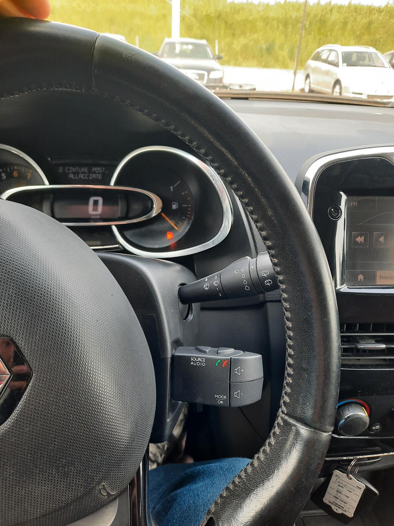 Renault Clio 1.2 75CV 5 porte Live OK NEOPATENTATI