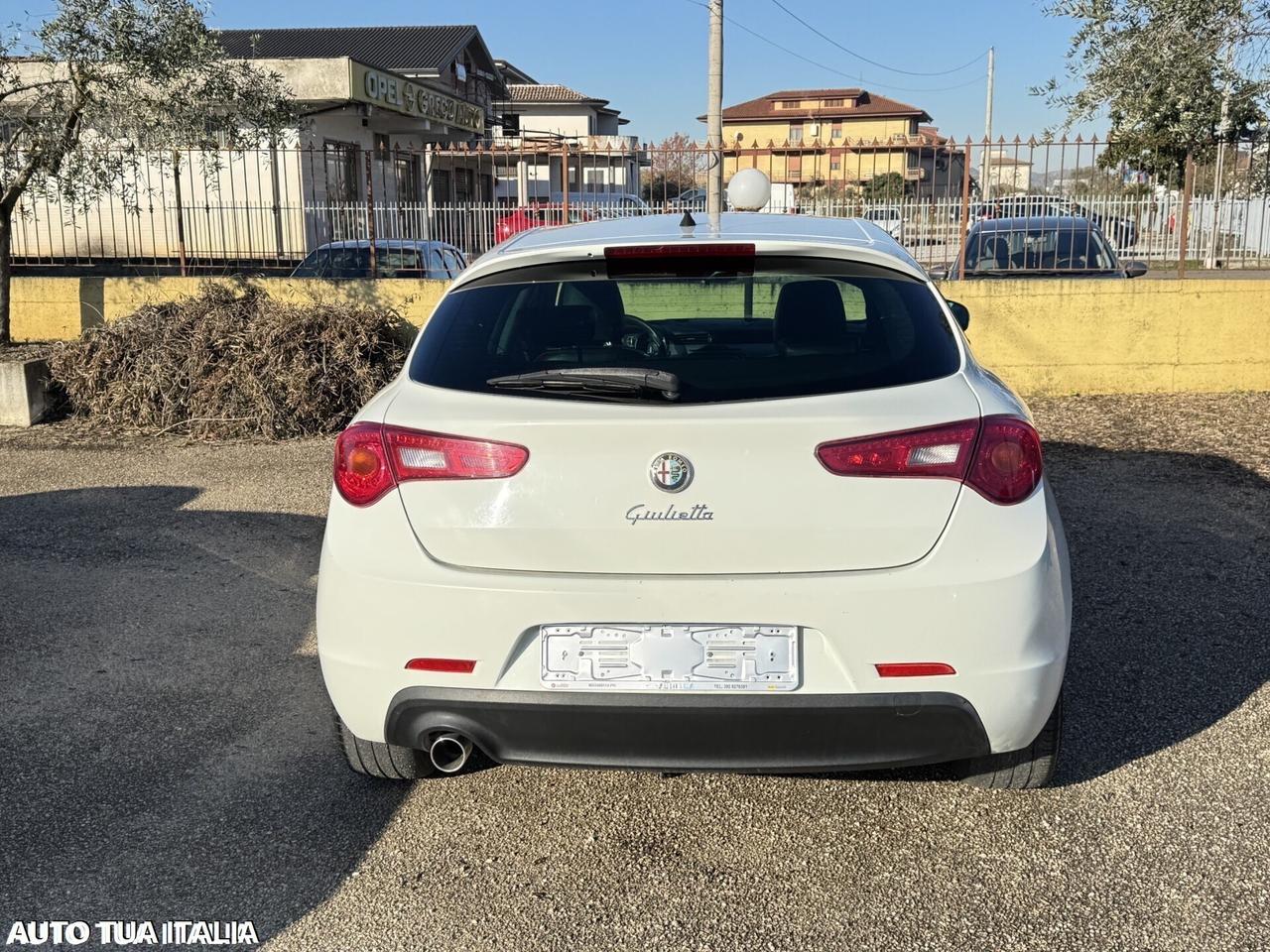 ALFA ROMEO GIULIETTA 1.6 SPORT INTERNI IN PELLE
