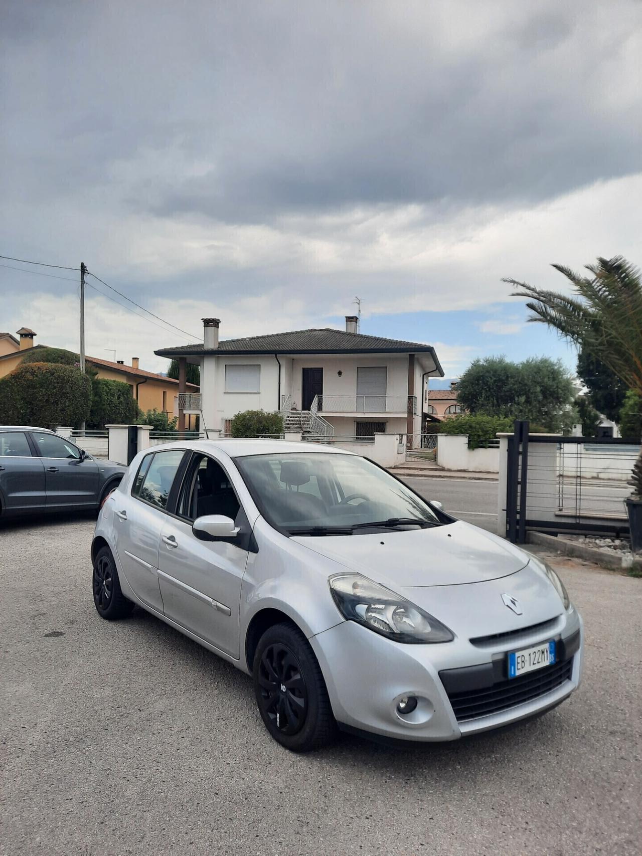 Renault Clio 1.5 dCi 65CV 5 porte OK NEOPATENTATI