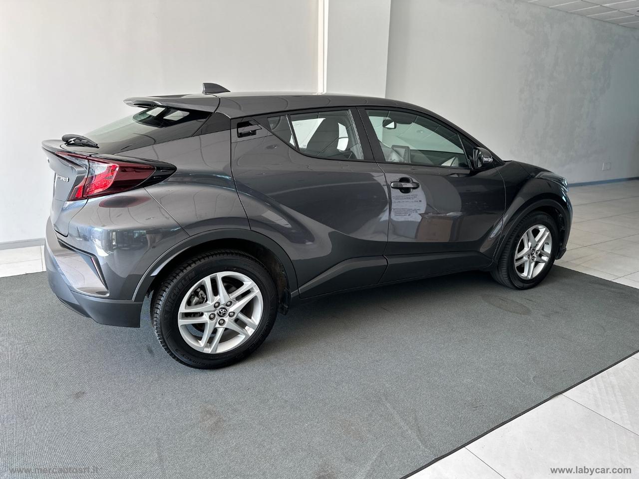 TOYOTA C-HR 1.8 Hybrid E-CVT Active
