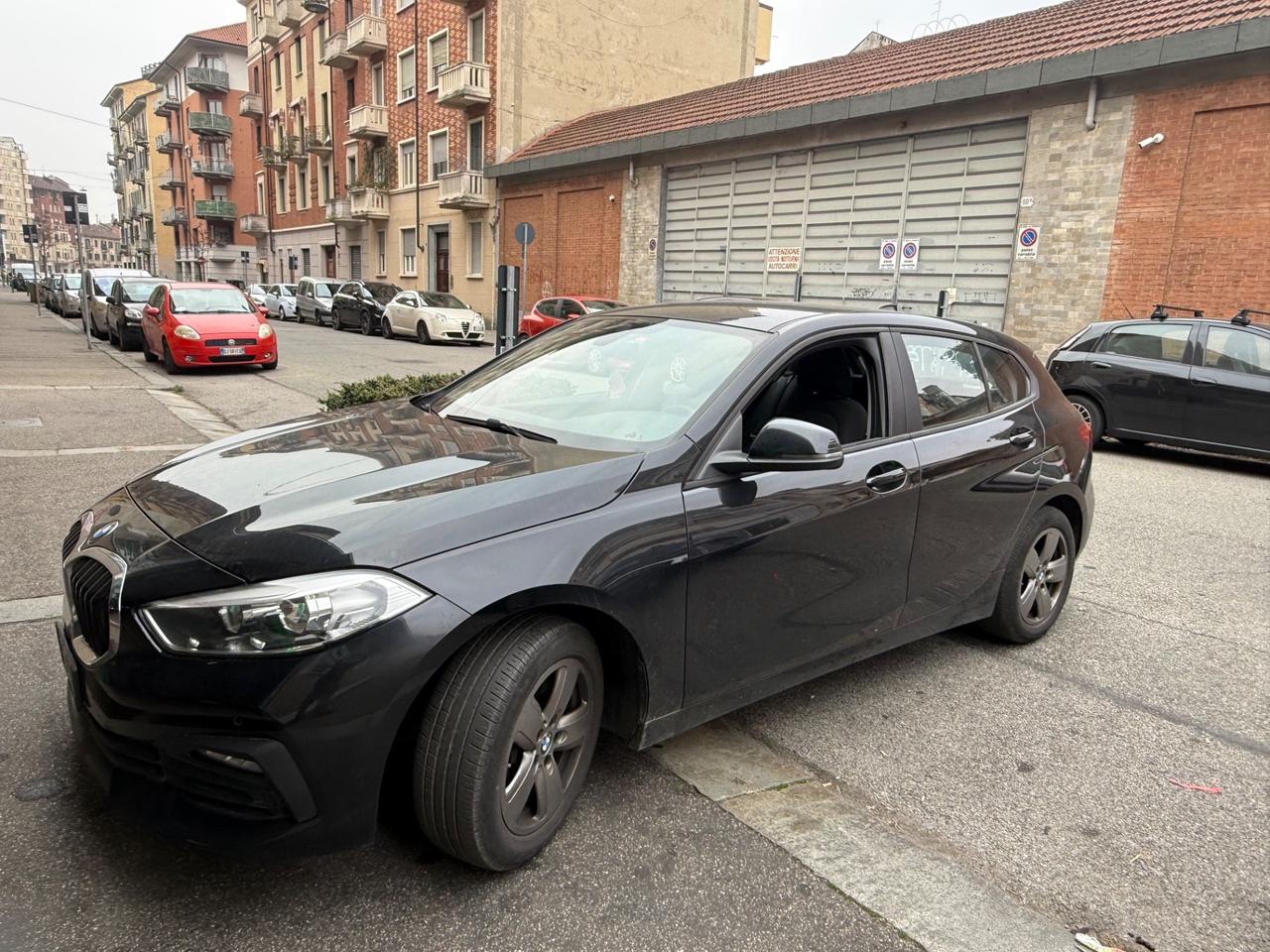 Bmw 116 116d 5p. Business Advantage