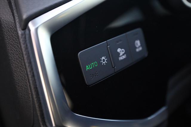 AUDI Q3 35 TDI quattro S tronic Business