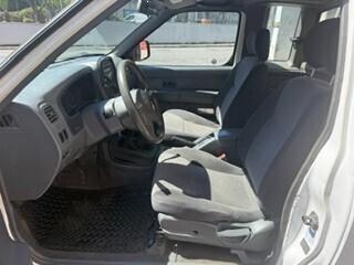 Nissan NP300 2.5 Dci King Cab Gancio traino
