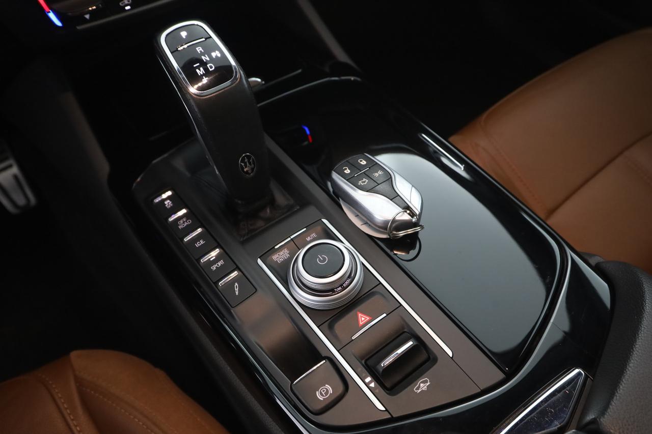 MASERATI Levante 330 CV MHEV AWD GT