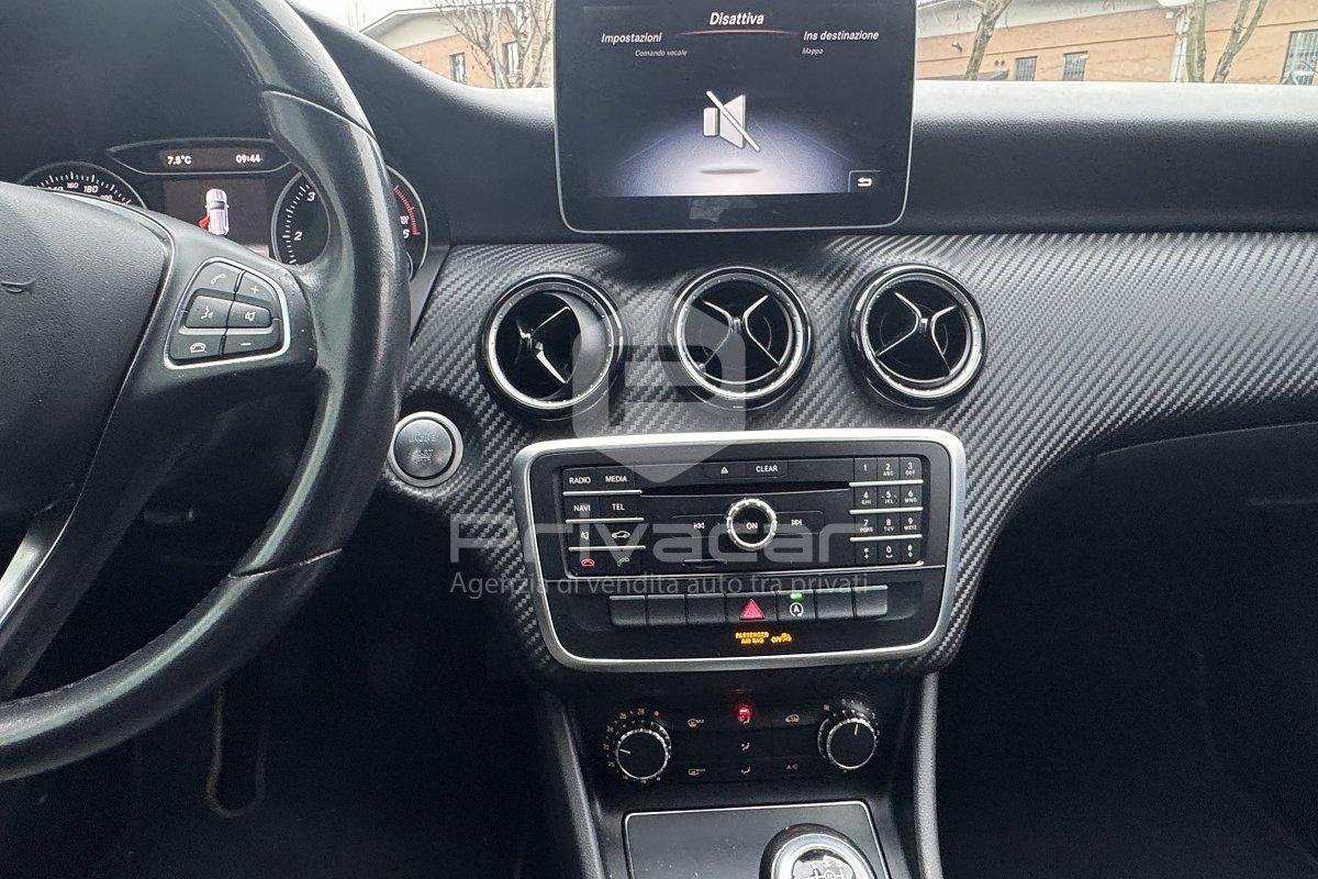 MERCEDES GLA 180 d Executive