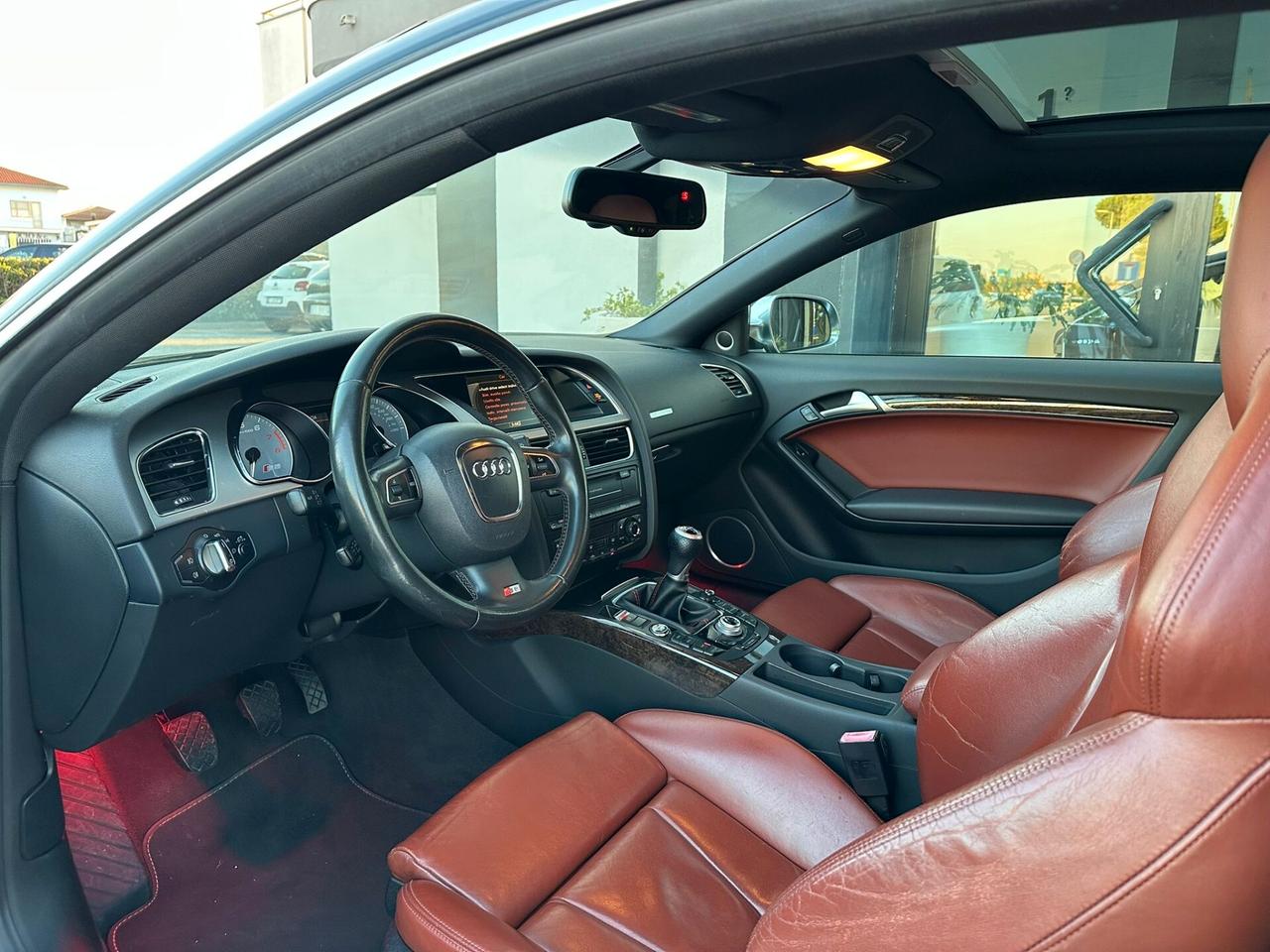 Audi A5 S5 4.2 V8 quattro
