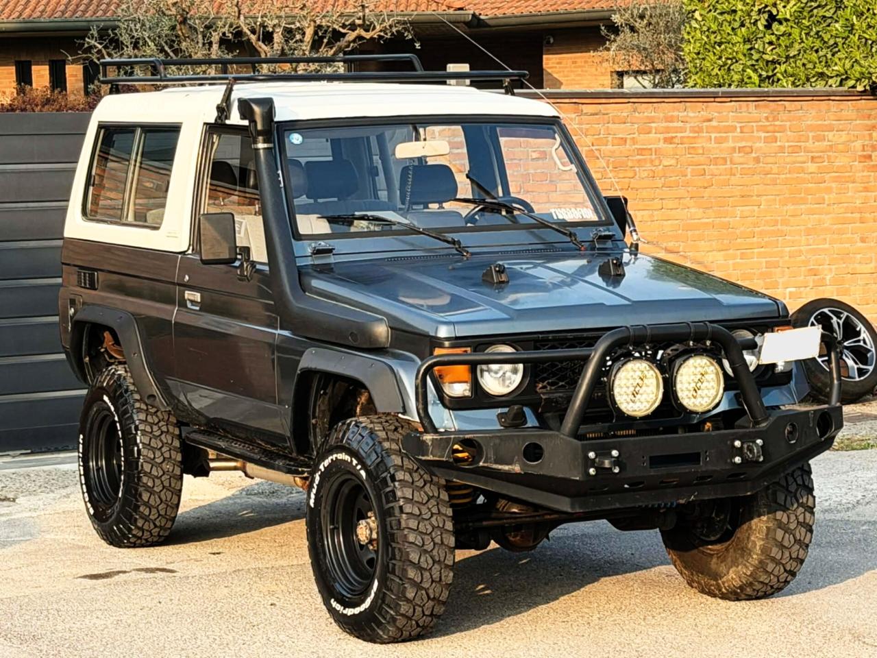 Toyota Land Cruiser 2.4 TD 86CV LX TURBO-8000KM-STORICA!!