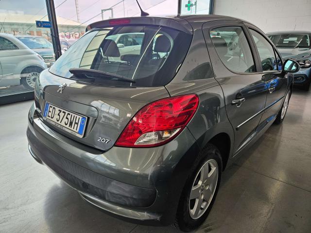 Peugeot 207 207 5p 1.4 hdi XS c/esp