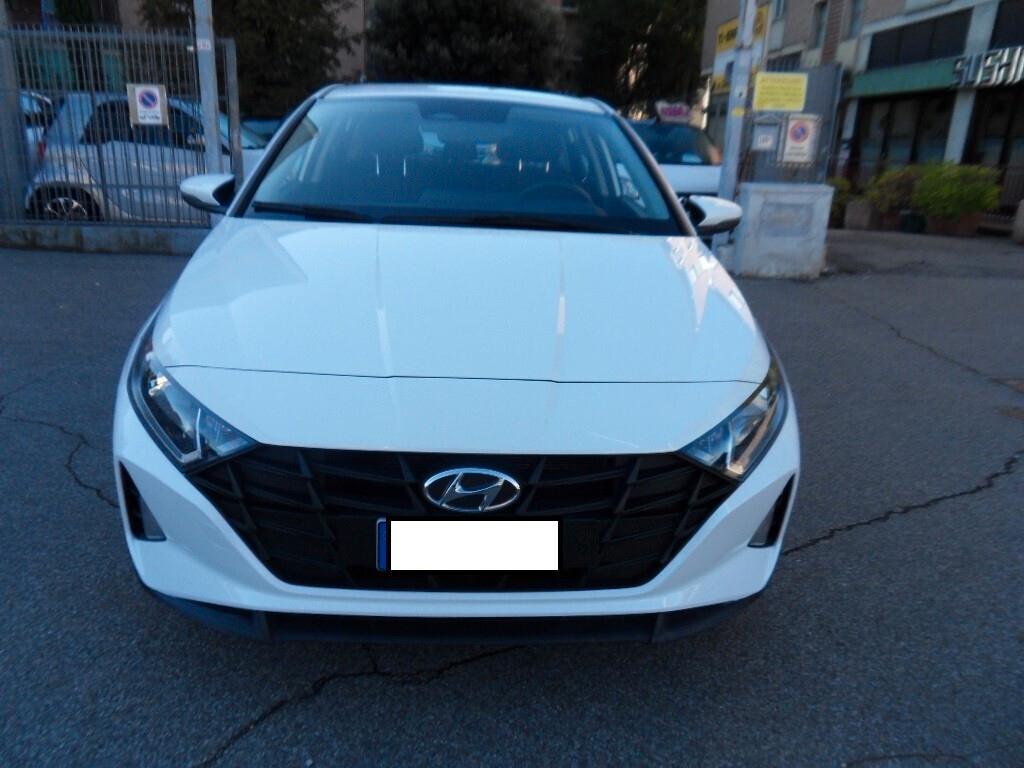 Hyundai i20 1.2 MPI MT Connectline