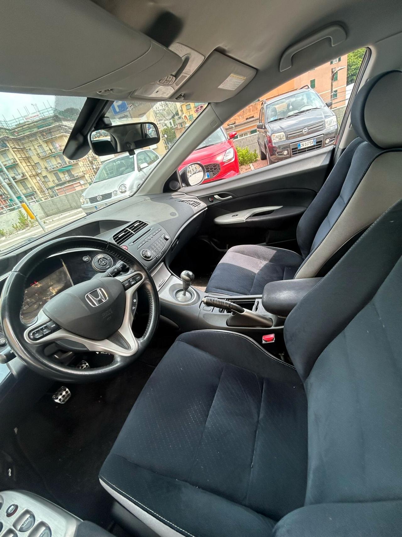 Honda Civic 2.2 i-CTDi 5p. Executive i-P DPF