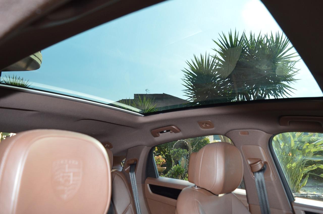 Porsche Cayenne 3.0 V6 E-Hybrid