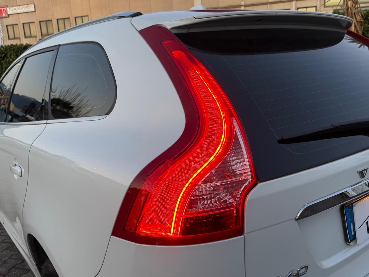 Volvo XC60 2.0 D3 150CV OCEAN RACE EURO6