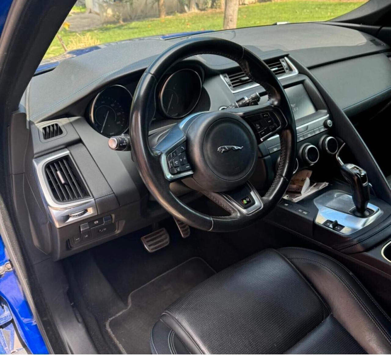 Jaguar E-Pace 2.0D 180 CV AWD aut. R-Dynamic S