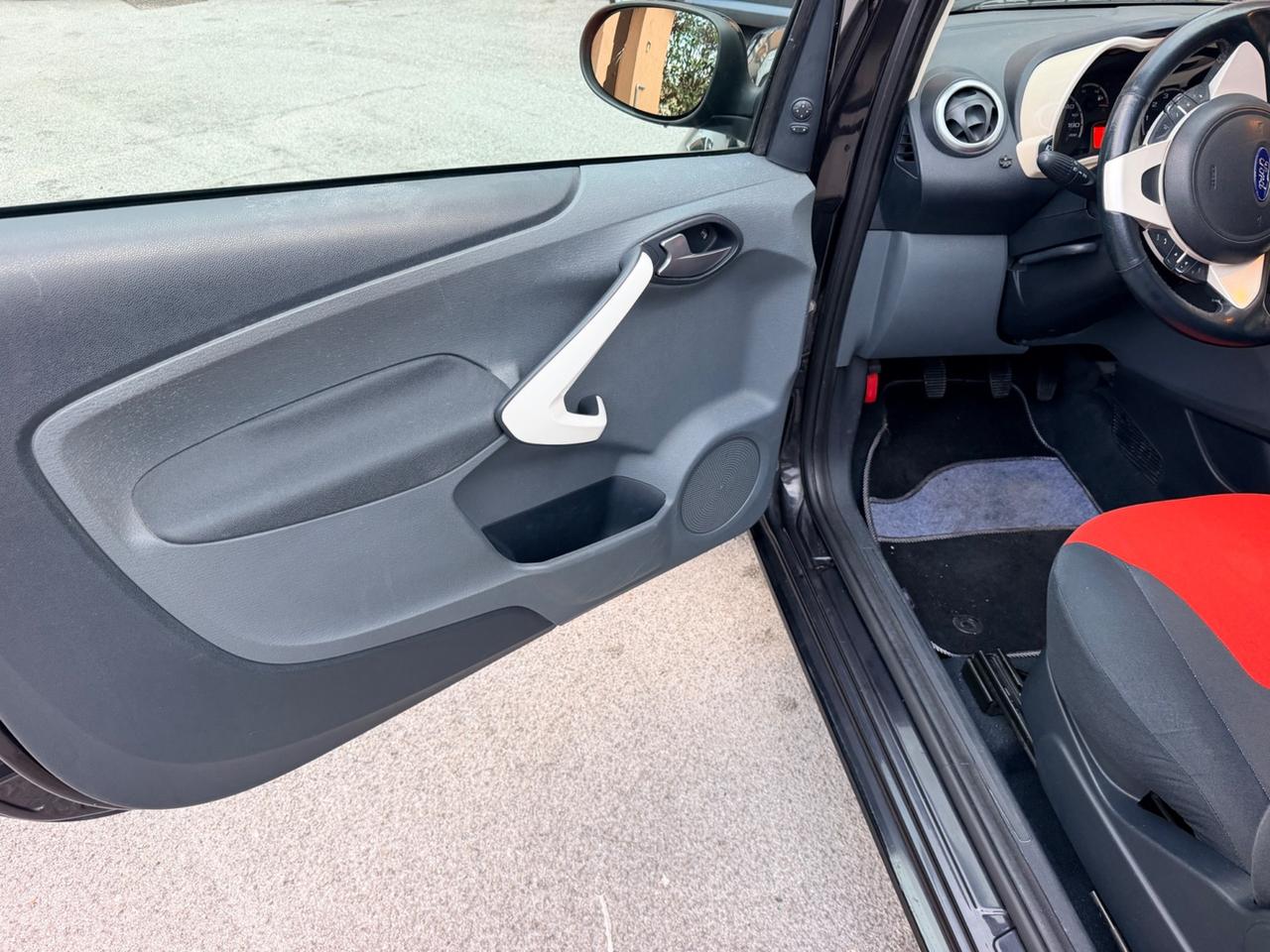 Ford Ka Ka+ 1.2 8V 69CV Titanium
