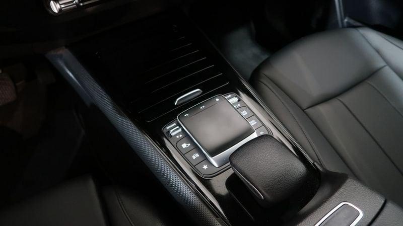 Mercedes-Benz GLB GLB 180 d Business auto # FINITURE INTERNE PELLE #