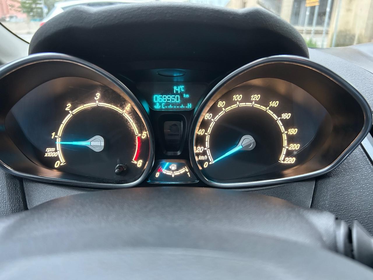 Ford Fiesta 1.5 TDCi 75 cv 2015 68.000 km