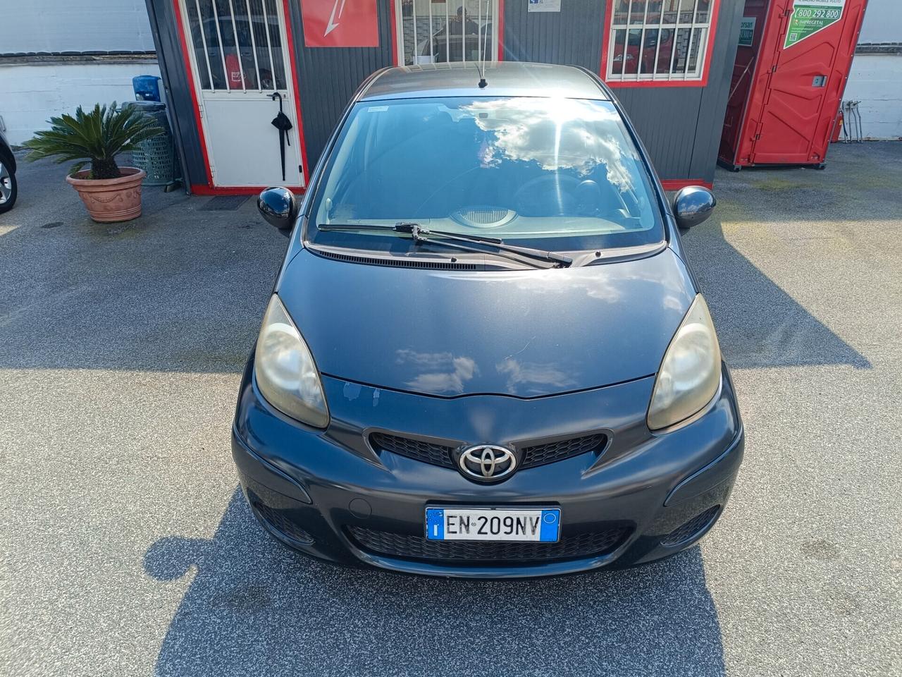 Toyota Aygo 1.0 12V VVT-i 5 porte Lounge Connect MMT