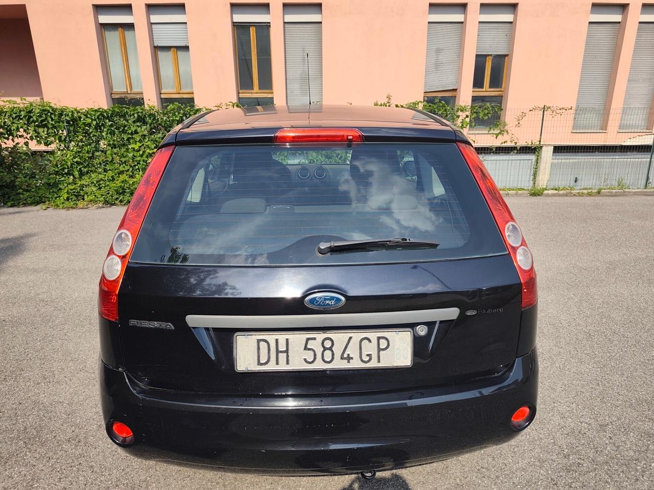 Ford Fiesta 1.2 Benz euro 4 neopatentati