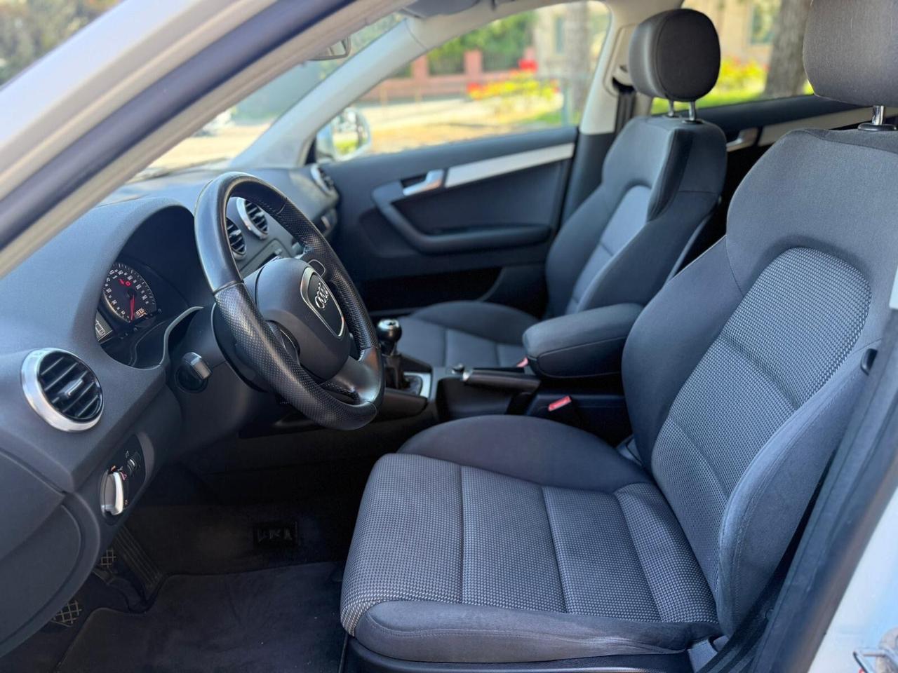 Audi A3 SPB 1.6 TDI 105 CV CR Ambition
