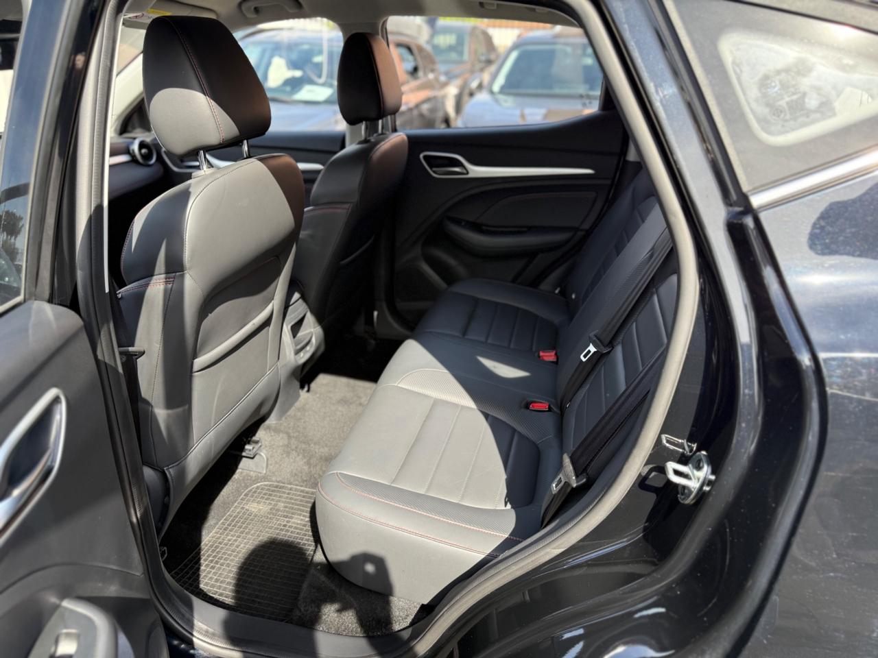 Mg ZS 1.5 VTi-tech Luxury 15.000 km