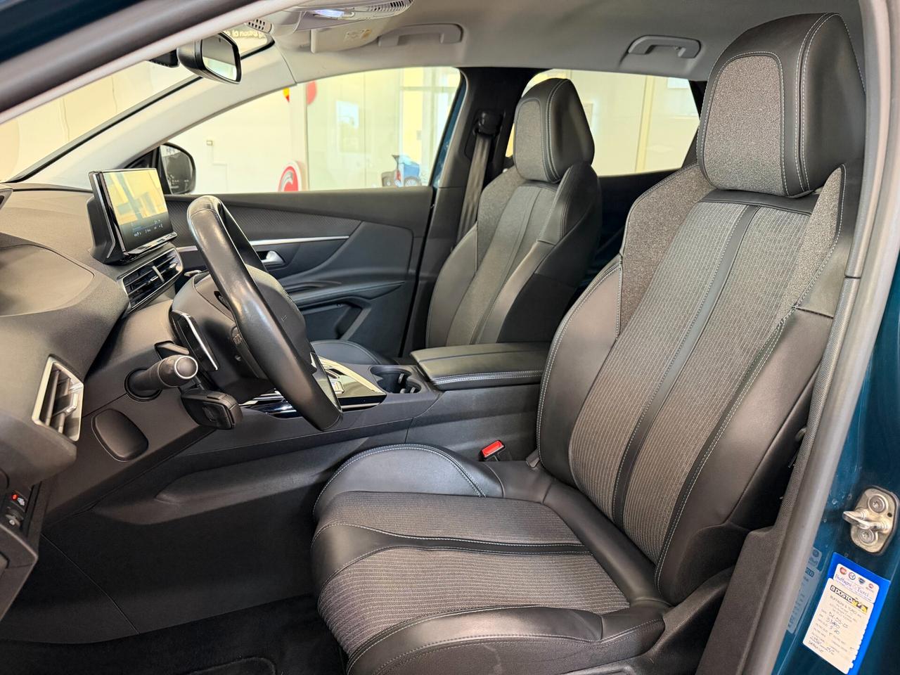 Peugeot 3008 BlueHDi 130 S&S EAT8 Allure Pack