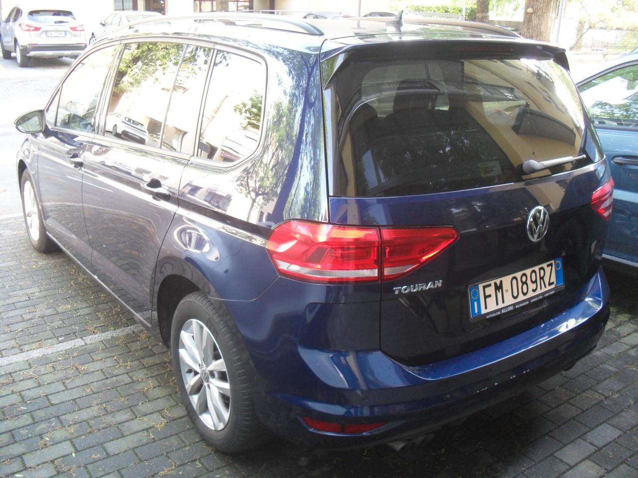 Volkswagen Touran 2.0 TDI 150 CV SCR DSG Business BlueMotion Technology