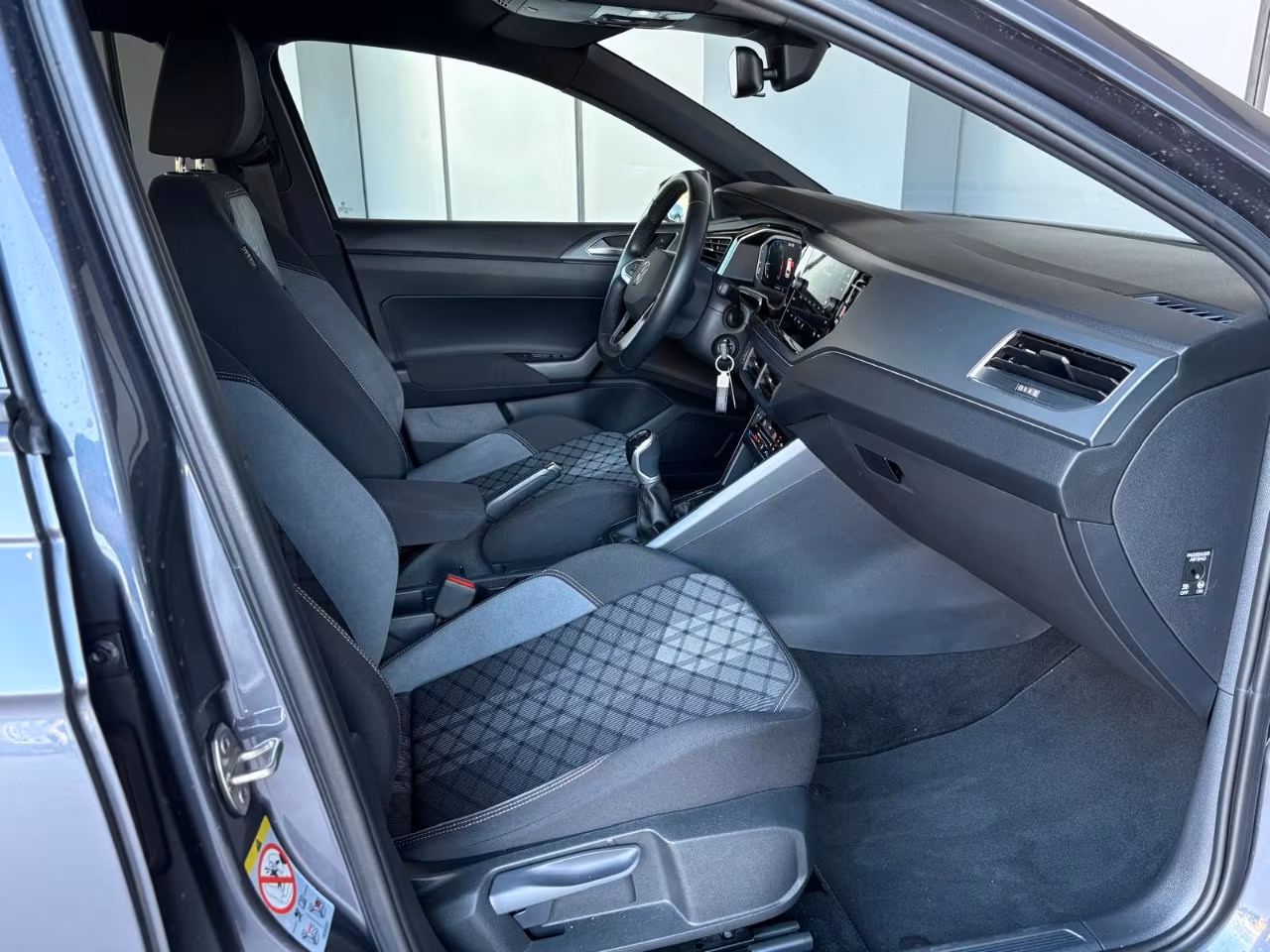 Volkswagen Polo 1.0 tsi R-Line 95cv