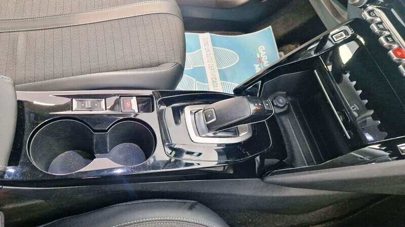Peugeot 2008 BlueHDi 130 CV S&S EAT8 Allure Pack