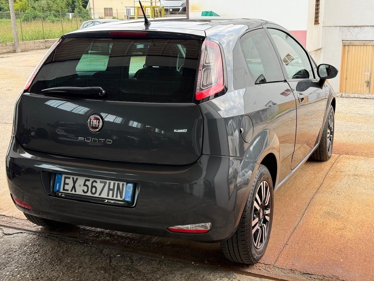 Fiat Punto 1.3 MJT II 75 CV 3 porte Young