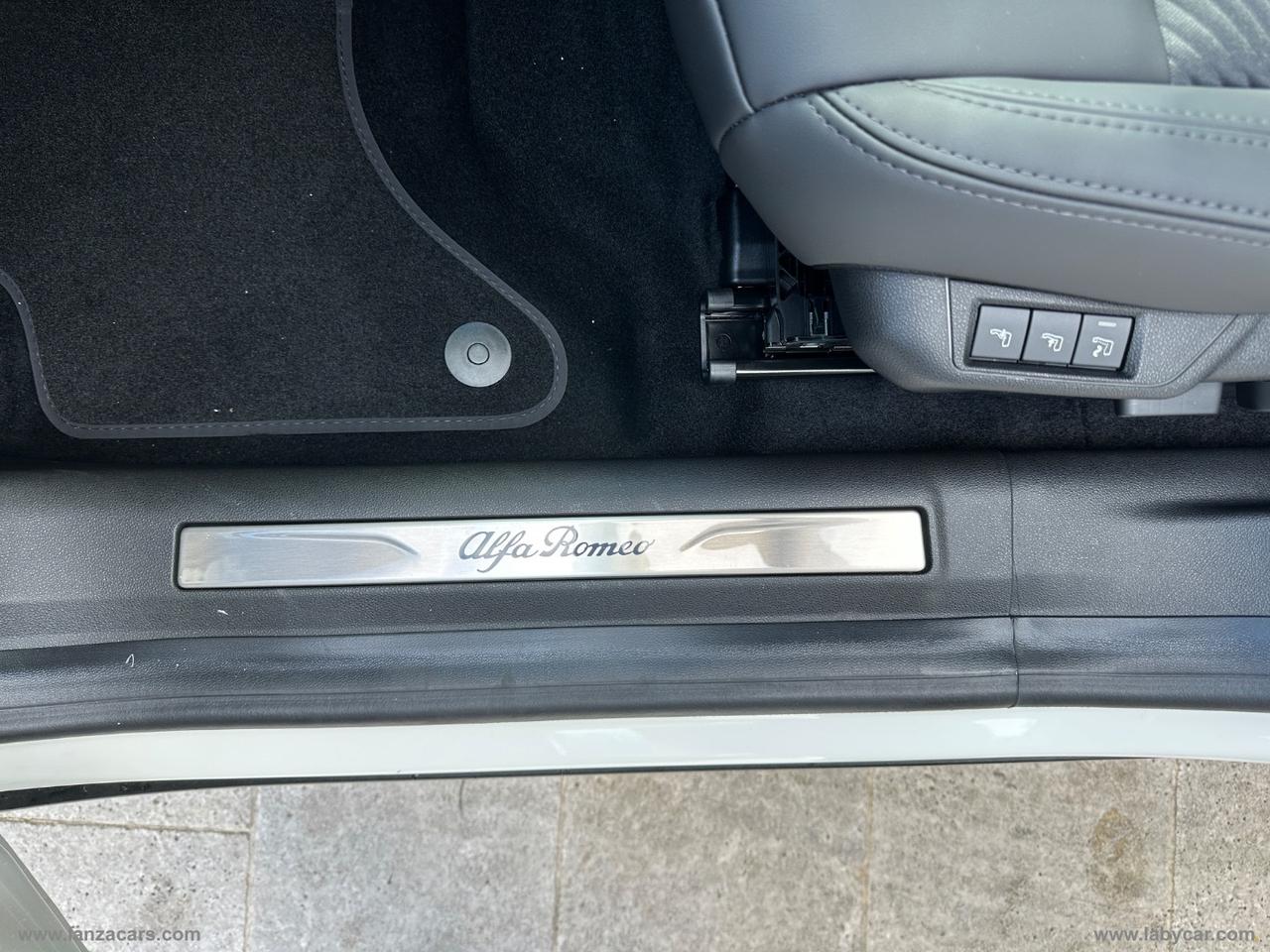 ALFA ROMEO Junior 1.2 145 CV Hybrid eDCT6 Speciale