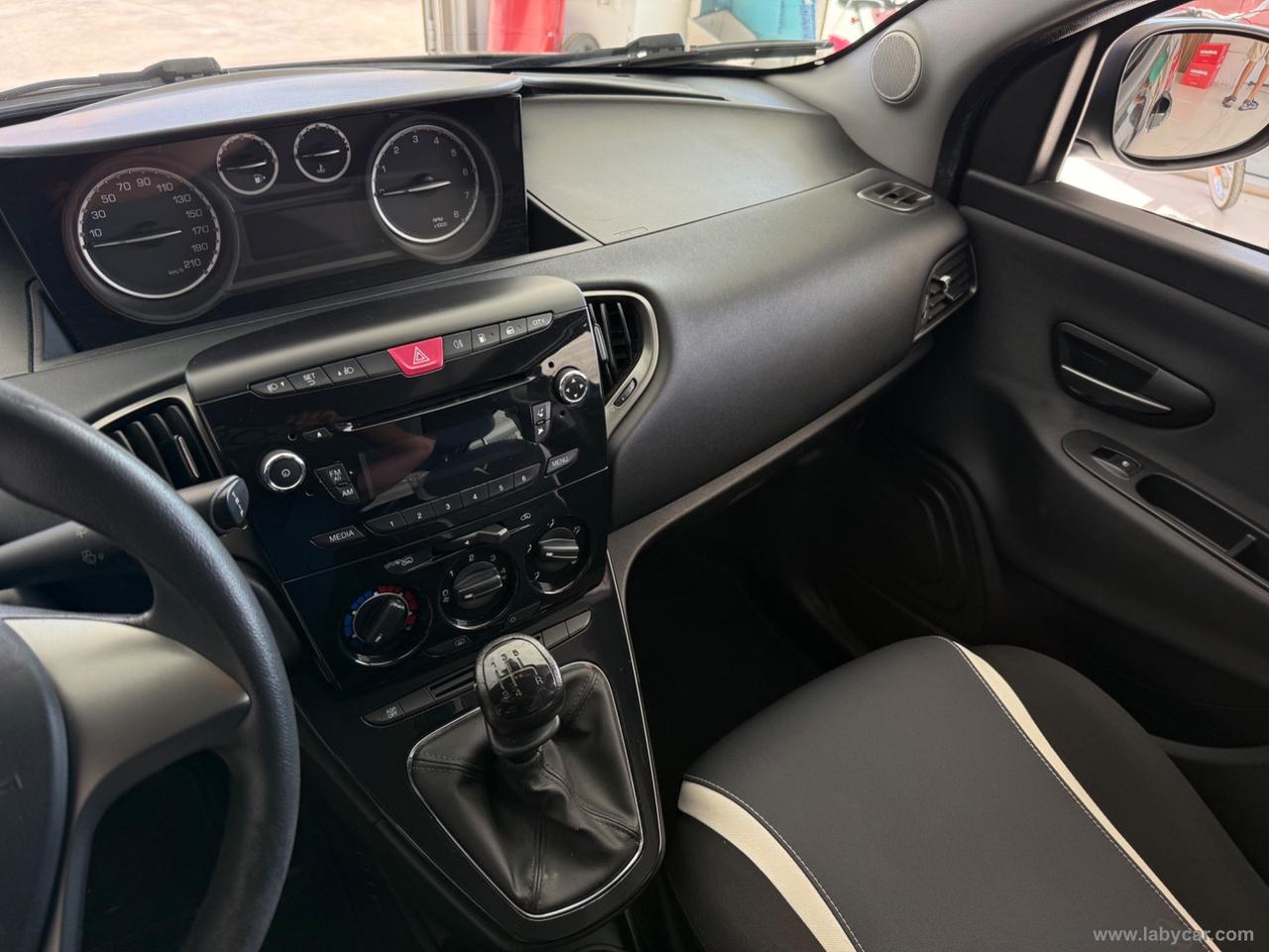 LANCIA Ypsilon 0.9 T.Air 85CV 5p.Met.Ec.Elef.