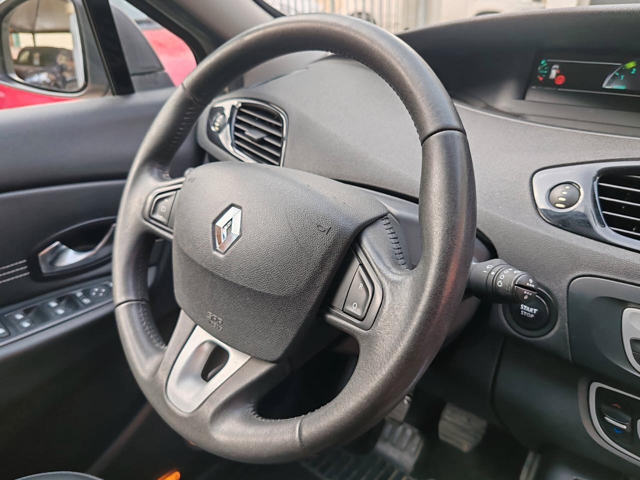 Renault Scenic Scénic X-Mod 1.5 dCi 110CV