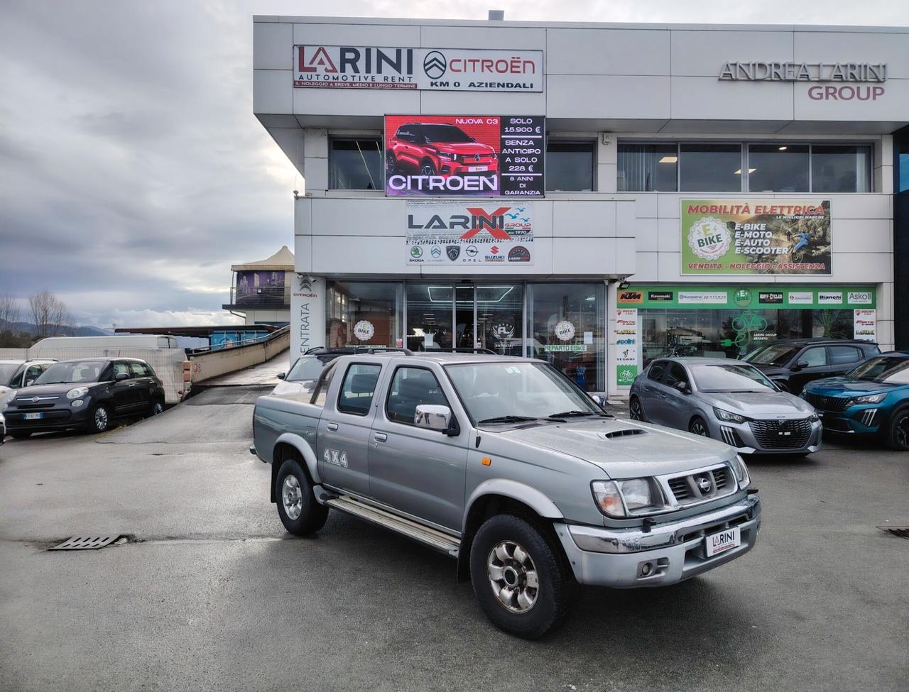 Nissan Pick Up Pick-up 2.5 TD 4 porte Double Cab Navara - 4X4