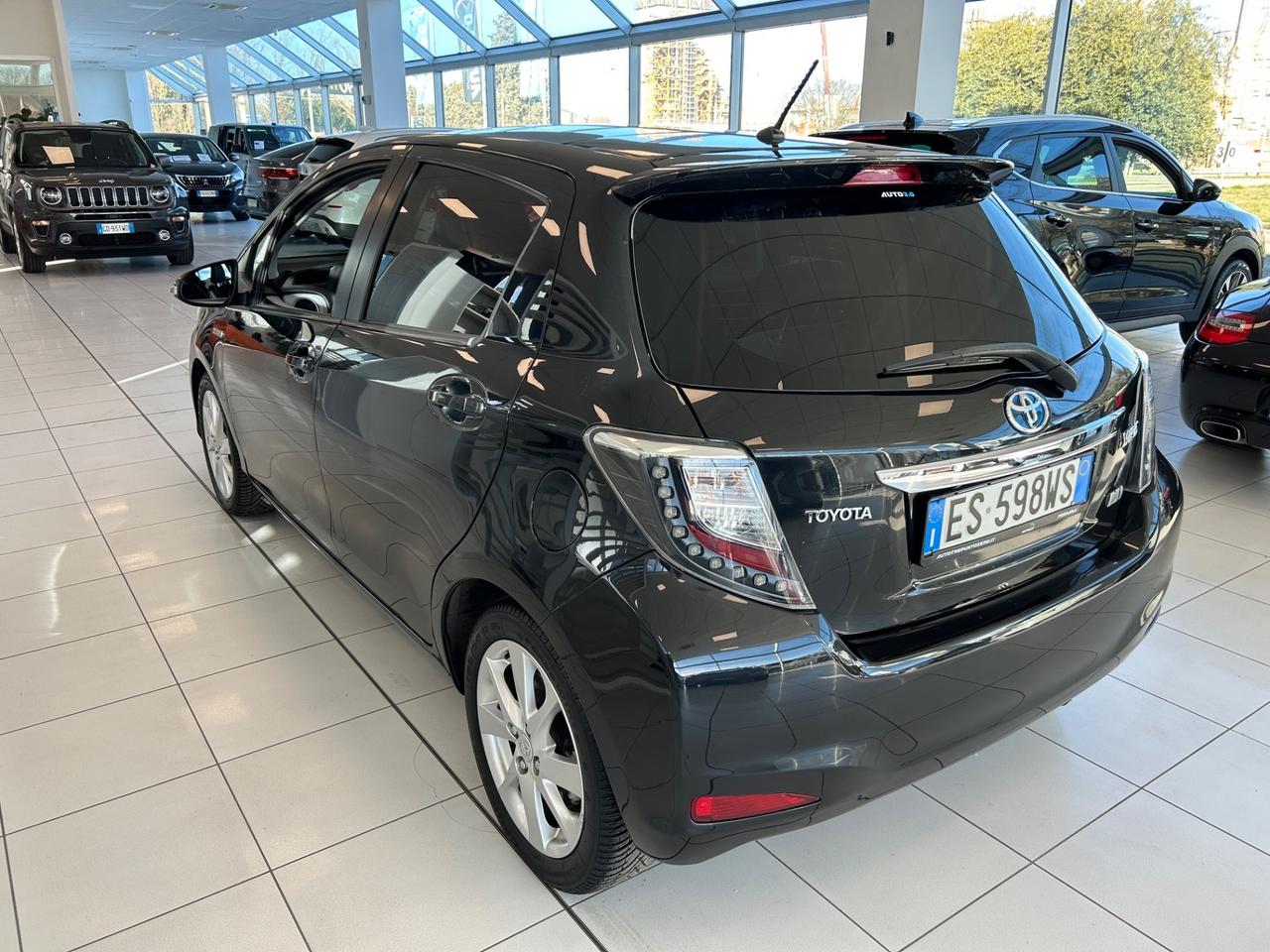 Toyota Yaris 1.5 Hybrid 5 porte Style Neopatentati