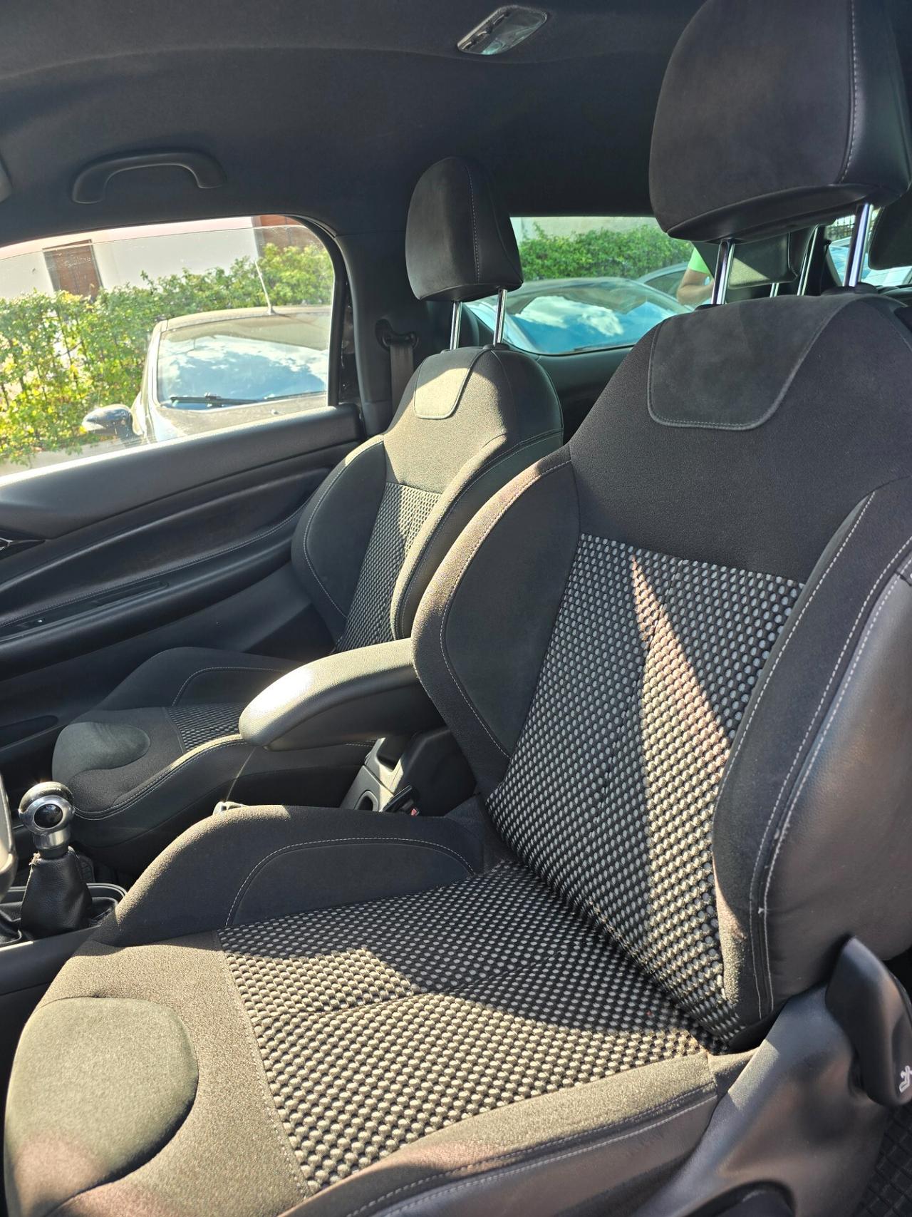 Ds DS3 DS 3 1.4 VTi 95 GPL airdream Just Black
