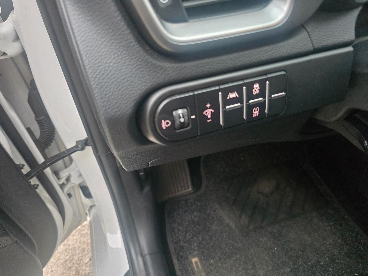 Kia Ceed Sportswagon 1.6 CRDi 136 CV MHEV DCT SW Business