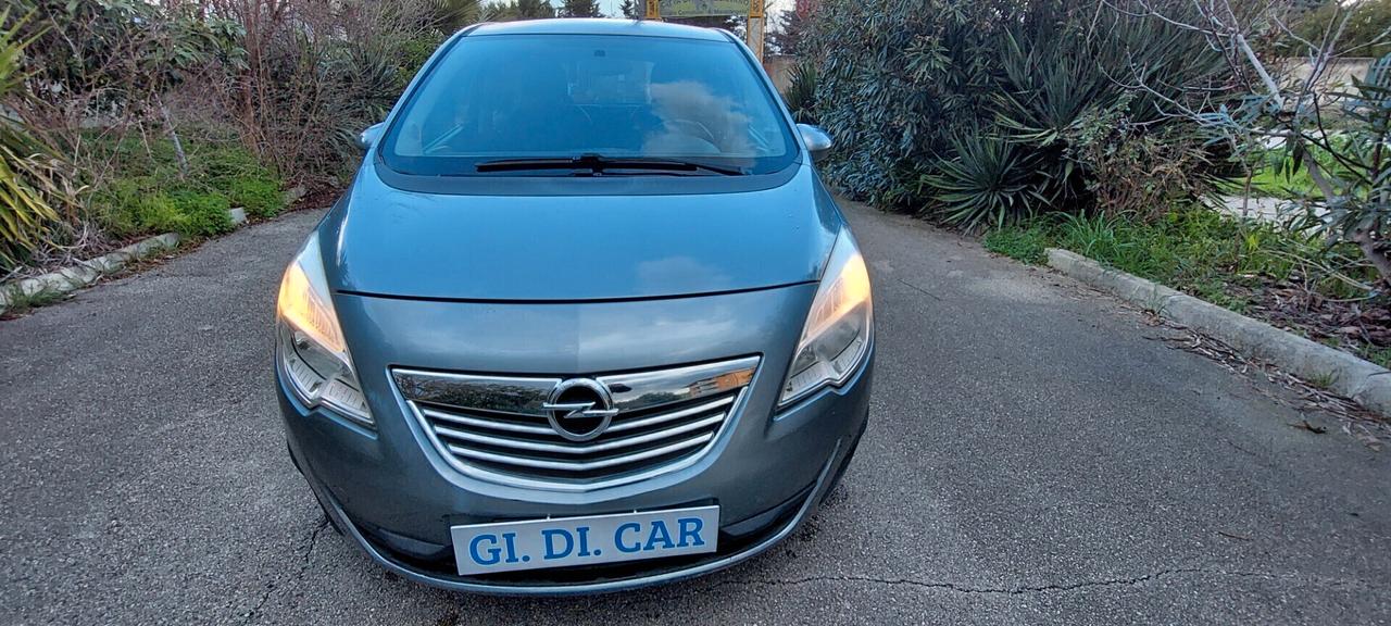 MERIVA 1,3 DIESEL 75 CV COSMO PELLE SEDILI RISCALDABILI SENSORI TELEFONOLEGA IMPECCABILE