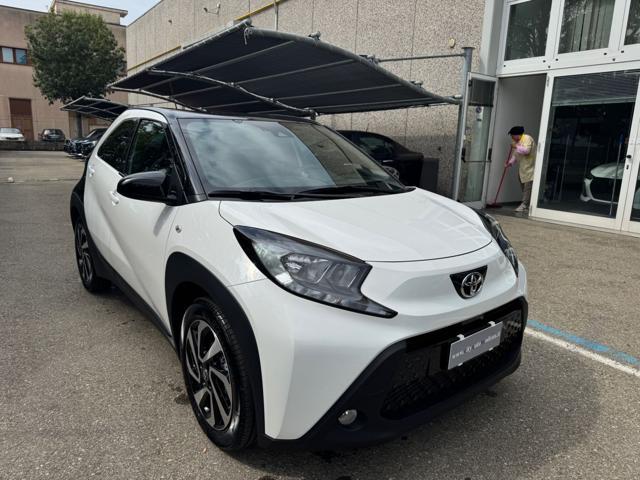 TOYOTA Aygo X 1.0 VVT-i 72 CV 5 porte Trend BICOLOR KM.0