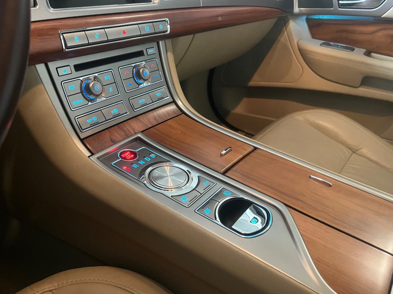 Jaguar XF 3.0 DS V6 Premium Luxury