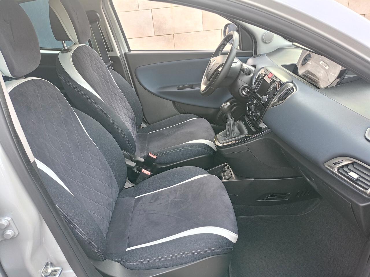 Lancia Ypsilon 1.3 Multijet 95 CV euro 6