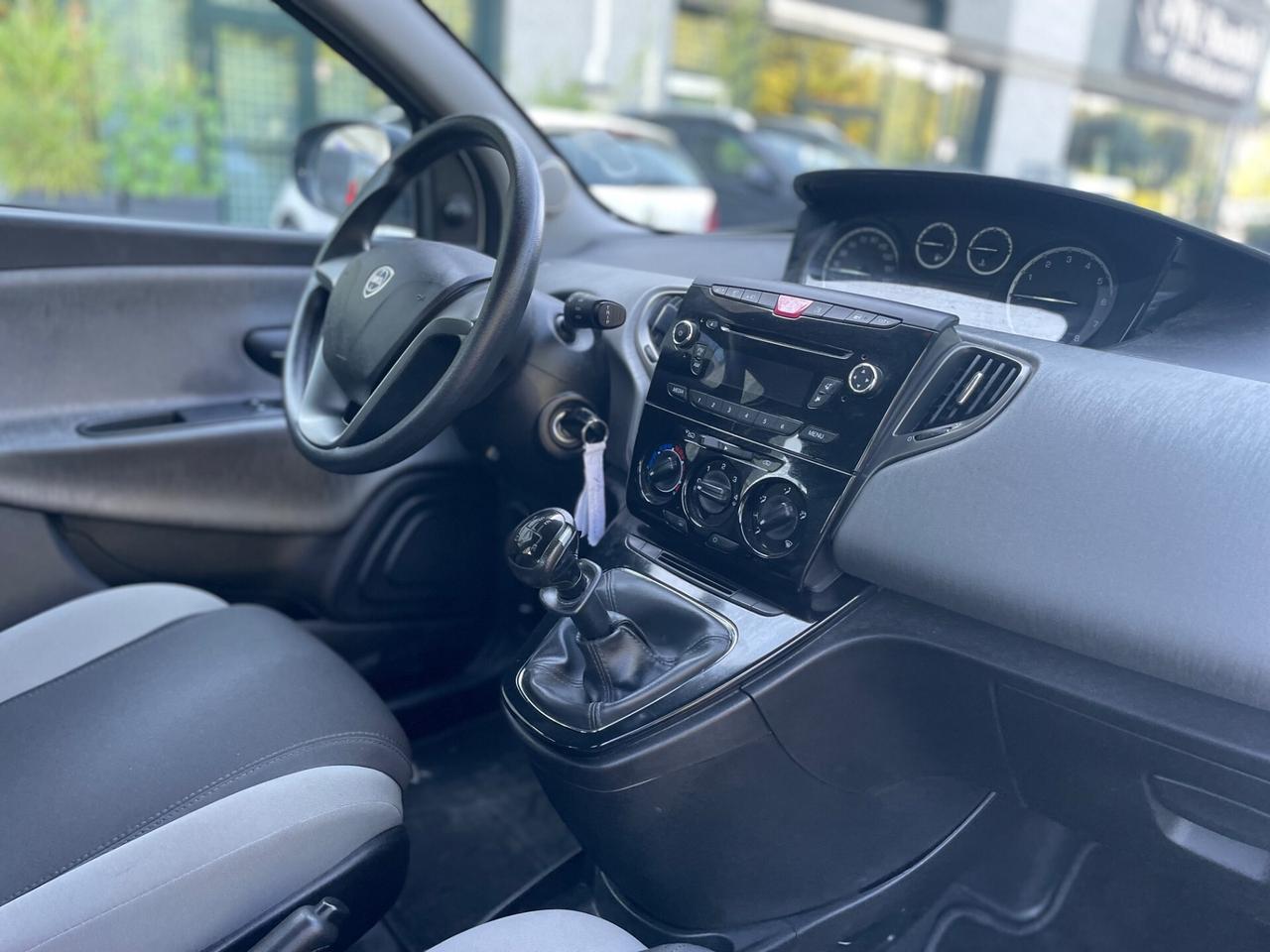 Lancia Ypsilon 1.2 69 CV 5 porte*Neopatentati*Solo 72000