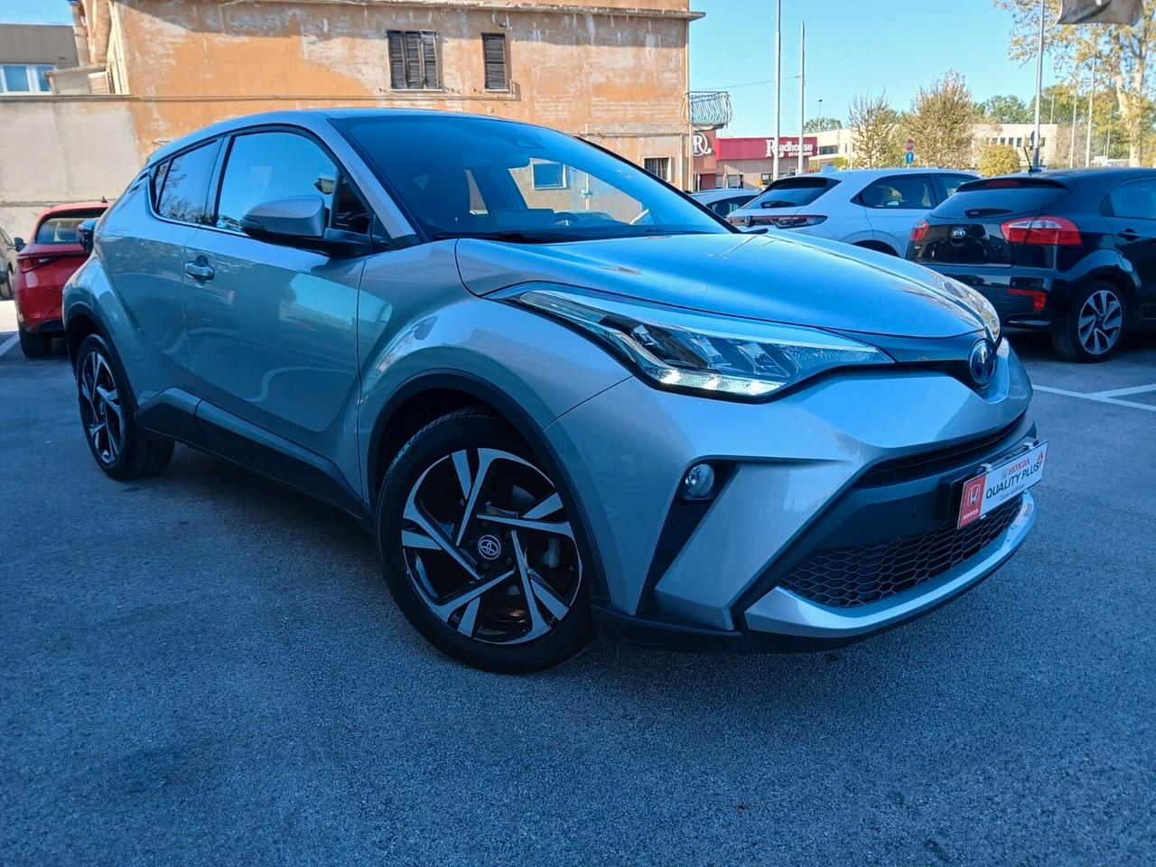 Toyota C-HR 1.8 Hybrid E-CVT Trend