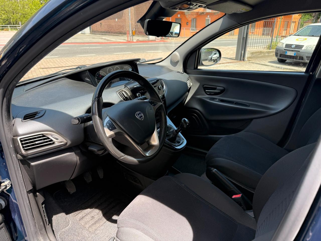 Lancia Ypsilon 1.3 MJT 16V 95 CV 5 porte S&S 30th Anniversary