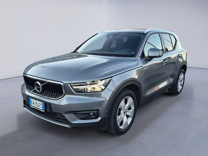Volvo XC40 D3 2.0 Momentum 150 CV