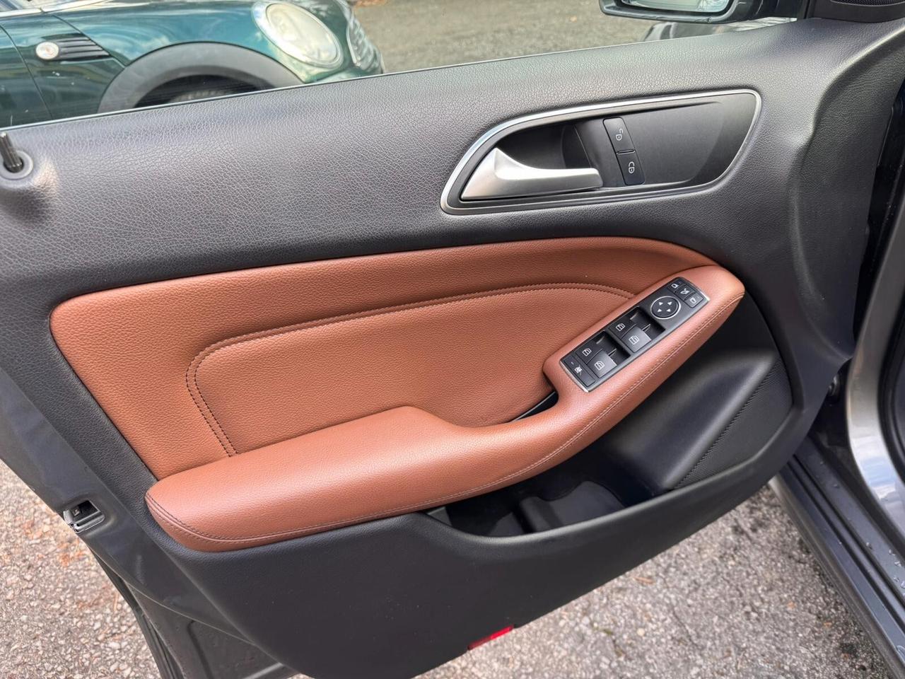 Mercedes-benz B 180 CDI BlueEFFICIENCY Premium 117M.KM!!! GARANZIA 1 ANNO