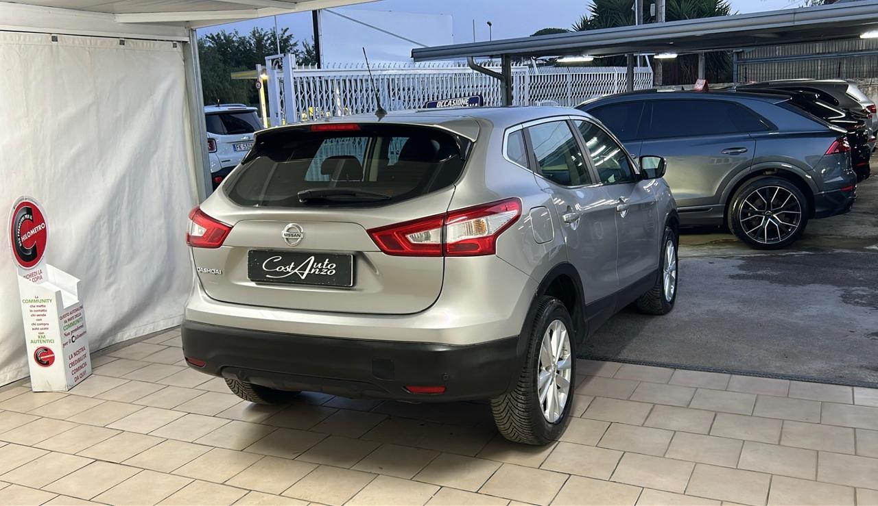 Nissan Qashqai 1.6 dCi 4WD Visia 2015 Perfetta