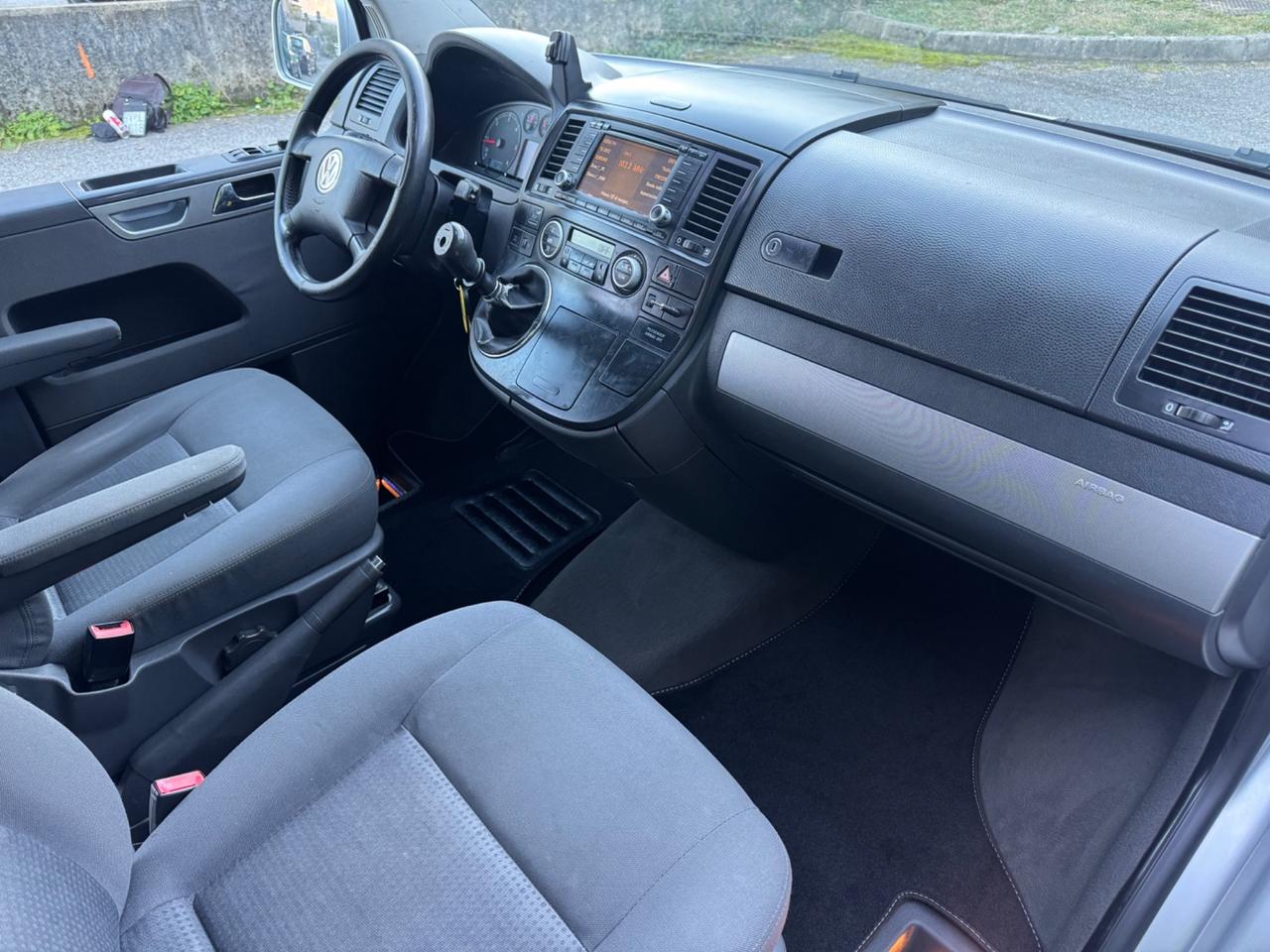 Volkswagen Multivan 2.5 TDI/130CV Trendline