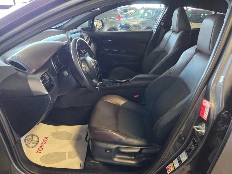Toyota C-HR (2016-2023) 1.8 Hybrid E-CVT Lounge