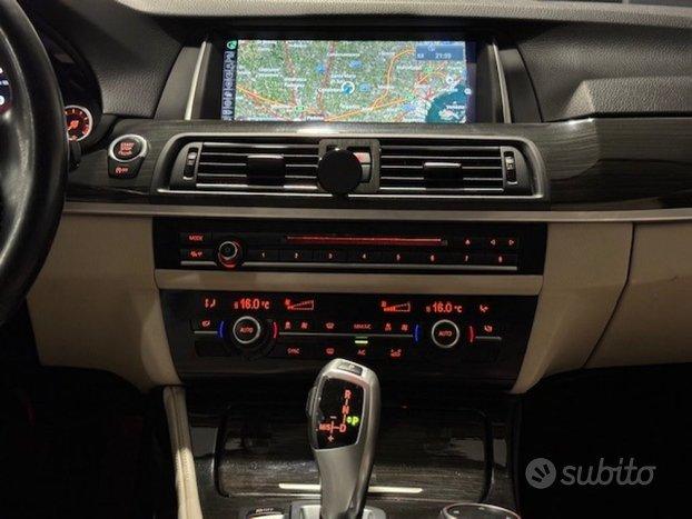 BMW 520 d xDrive Luxury Line/TETTO PANORAMICO
