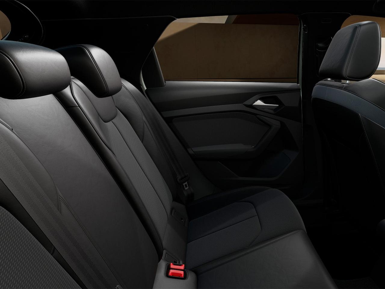 Audi A1 sportback 30 1.0 tfsi identity black 116cv s-tronic